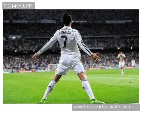 十号球员背影中的足球明星故事与传奇瞬间探寻